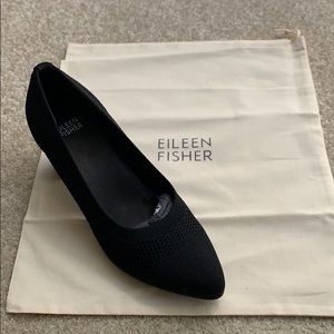 New Eileen Fisher Kiss Knit Black Pump